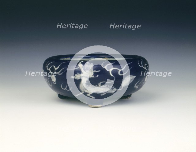 Swatow bulb bowl with qilins, Ming dynasty, Wanli period, China, 1572-1620. Artist: Unknown