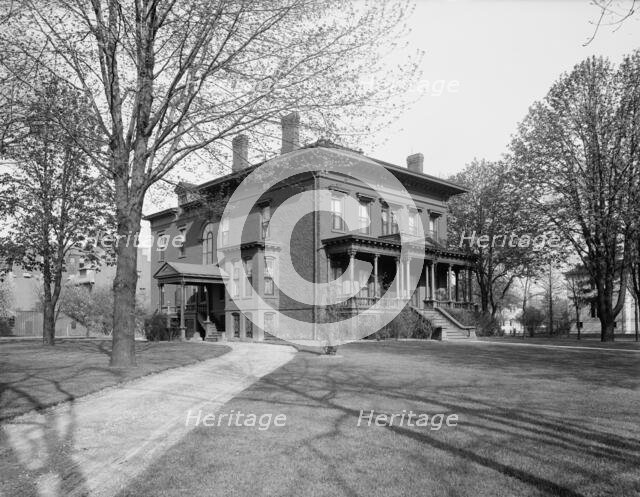 Residence of Mrs. H.C. Parke, exterior view, Detroit, Mich., between 1900 and 1910. Creator: Unknown.