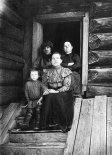 A rich peasant family from the village of Boguchansky, Yenisei district, 1911. Creator: Unknown.