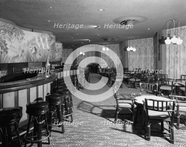 Nevele Hotel, Ellenville, New York, 1959. Creator: Gottscho-Schleisner, Inc.