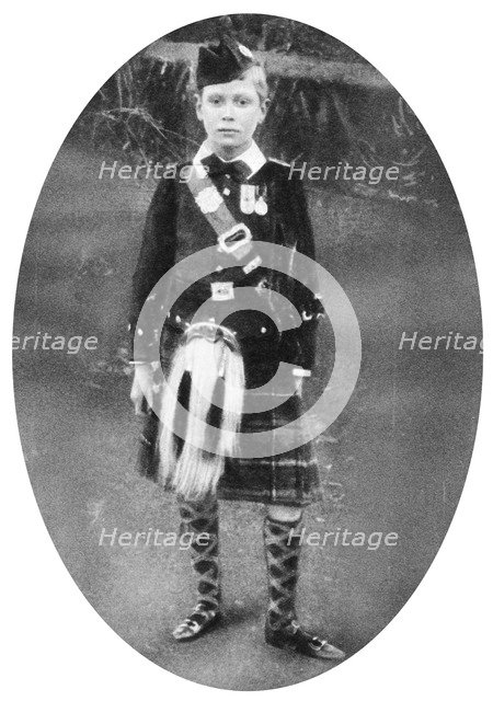 Prince Albert wearing Highland dress, Sandringham, Norfolk, 1909. Artist: Unknown