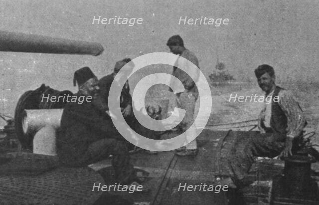 'La chasse aux voiliers Turcs dans la mer Noire; Equipage turc d'un voilier coule', c1915. Creator: Unknown.