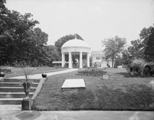 Temple of Fame and the mansion [Arlington House], Arlington, Va., c1903. Creator: Unknown.