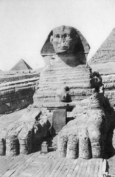 The excavated Sphinx, Cairo, Egypt, c1920s. Artist: Unknown