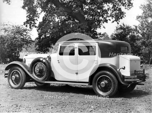 1929 Stutz Straight 8 saloon with coachwork by Weymann. Creator: Unknown.