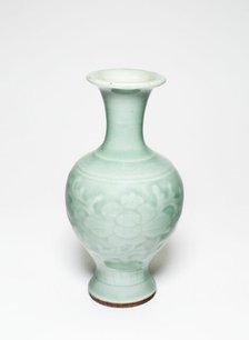 Baluster-Shaped Vase with Peony Flowers, Qing dynasty (1644-1911), 18th/19th century. Creator: Unknown.