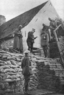 'Le roi Albert !er et le generalissime sur le front de l'armee Belge; accompagnes..., 1916. Creator: Unknown.