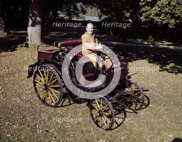 1898 Benz 3hp car. Artist: Unknown