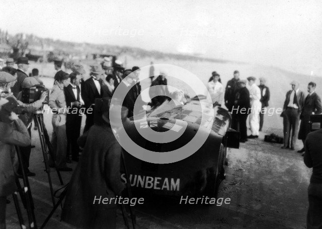 Sunbeam 1000hp World Land speed record attempt at Daytona 1927 Artist: Unknown.
