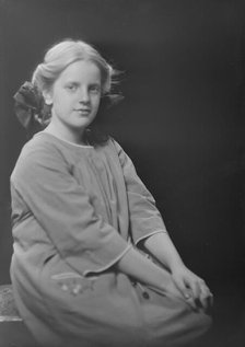 Daughter of Mrs. W.W. Davies, portrait photograph, 1919 Jan. Creator: Arnold Genthe.