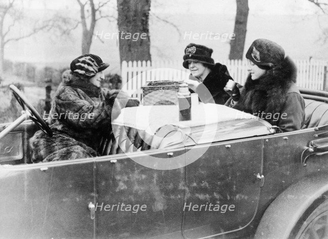 Picnic scene, 1922. Artist: Unknown