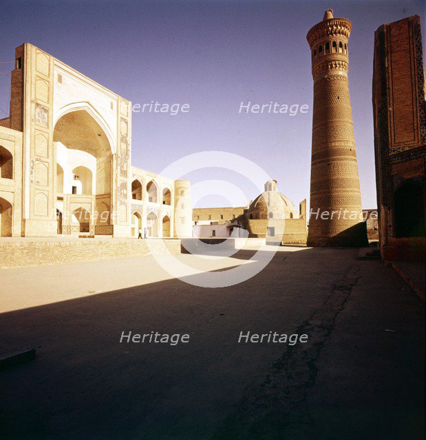 Bukhara,  The Kalian Mosque built 15-16th Cnt + Minarfj (1127) Artists: CM Dixon, Unknown.