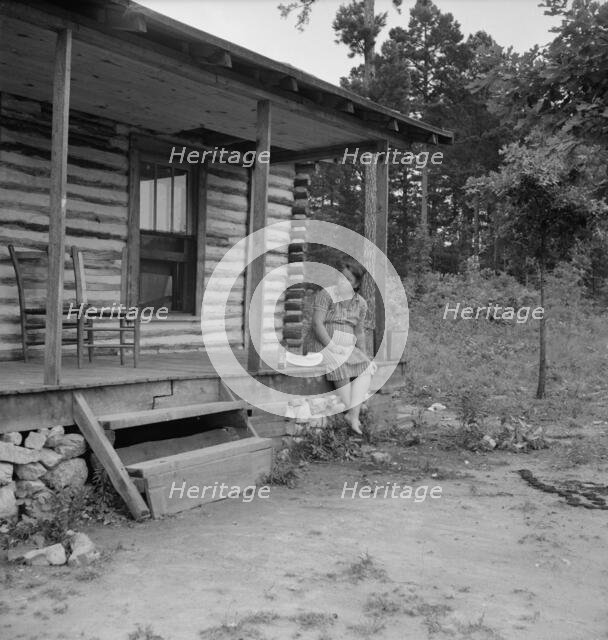 Millworker's home six miles north of Roxboro, North Carolina, 1939. Creator: Dorothea Lange.