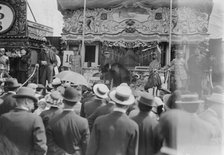 Wild Animal Show - Coney Island, between c1910 and c1915. Creator: Bain News Service.