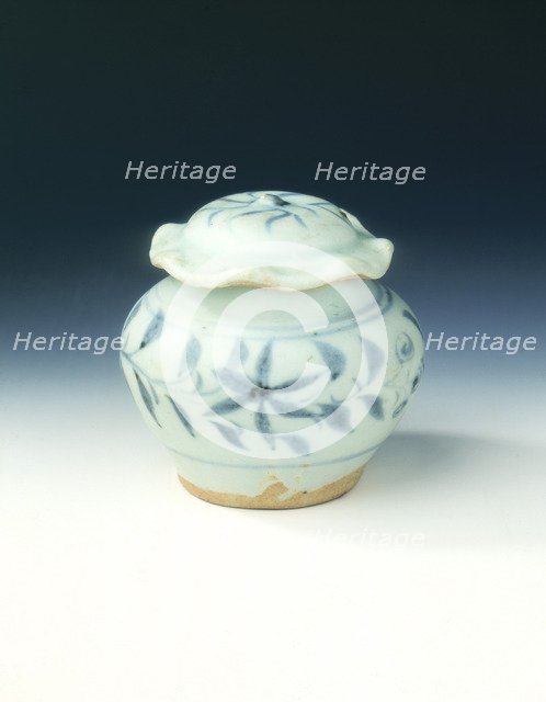 Blue and white jarlet and lotus leaf lid, Yuan dynasty, China, mid 14th century. Artist: Unknown