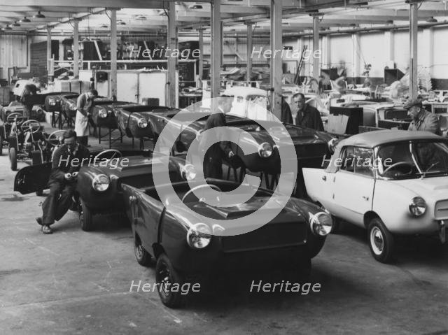 1957 Frisky factory, Wolverhampton. Body assembly. Creator: Unknown.