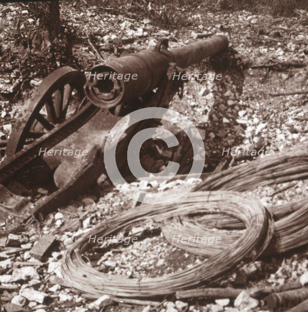 Destroyed 155 gun, c1917-c1918. Artist: Unknown.