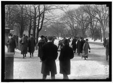 Street scene with snow, Executive Avenue, Washington, D.C., between 1913 and 1918. Creator: Harris & Ewing.