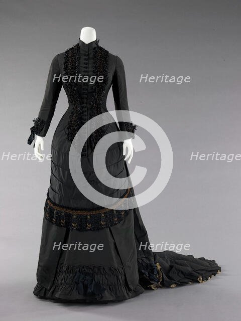 Dinner dress, Spanish, 1880. Creator: Unknown.