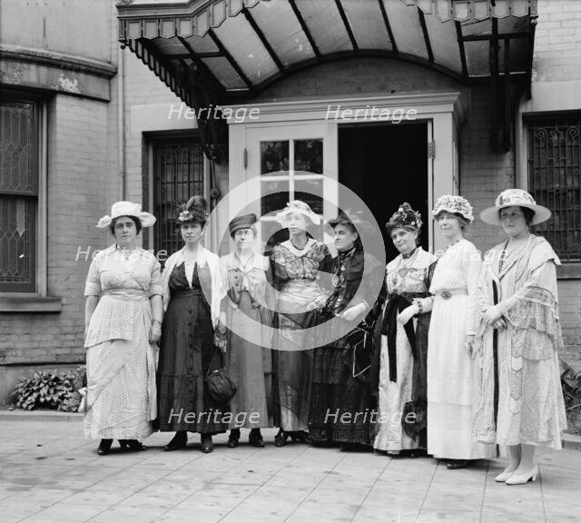 Housekeeper's Alliance, early 1900s. Creator: Harris & Ewing.