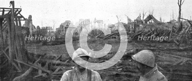 'La pris de Clery-sur-Somme (3 septembre); Clery et son eglise dans les brouillards de matin', 1916. Creator: Unknown.