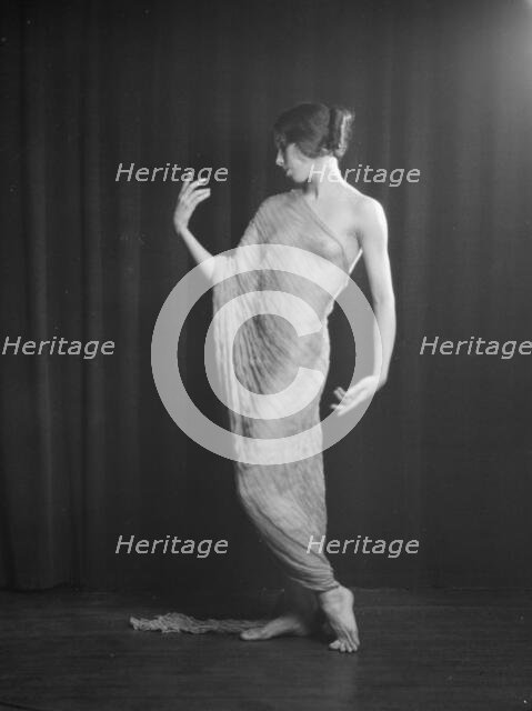 Severn, Margaret, Miss, 1923 Creator: Arnold Genthe.