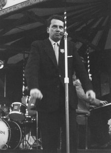 George Melly with Mick Mulligan Band, Beaulieu Jazz Festival, Hampshire, 1960. Creator: Brian Foskett.