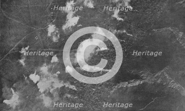 'L'Aviation Francaise sur le front Macedonien; un des bombardements de la ville de Petritch', 1916 Creator: Unknown.