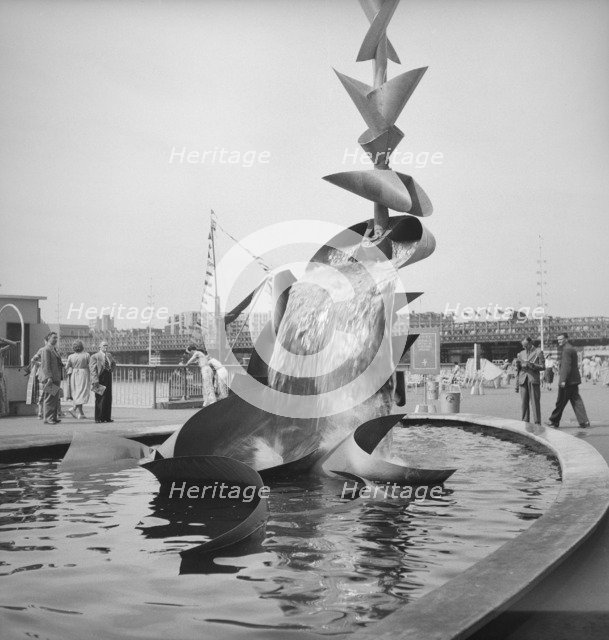 'Water Mobile', sculpture by Richard Huws, Festival of Britain, South Bank, Lambeth, London, 1951. Artist: MW Parry.