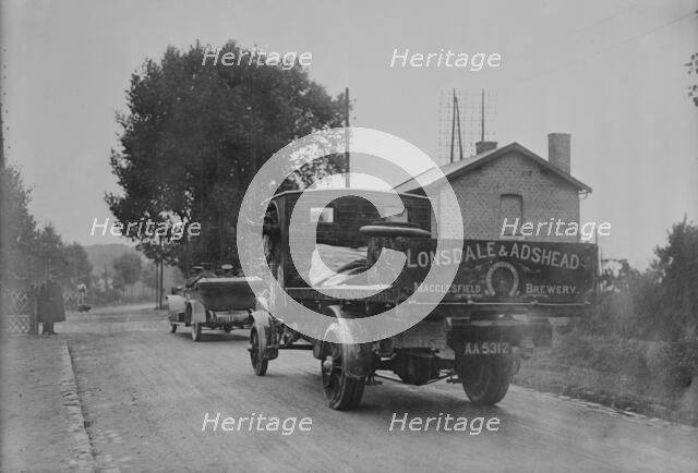 British autos with cannon in France, between c1914 and c1915. Creator: Bain News Service.