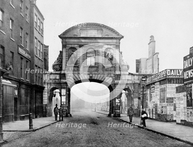 Temple Bar, London. Artist: Unknown