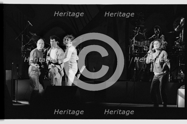 Manhattan Transfer (T.Hauser A.Paul C.Bentyne),  Odeon Hammersmith, 1988.   Artist: Brian O'Connor.