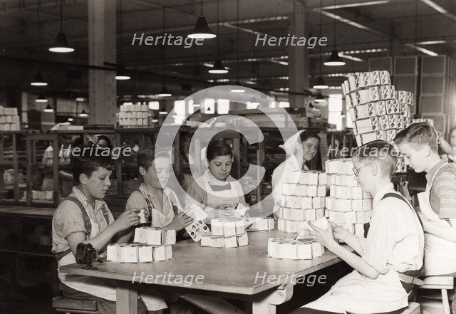 Packing department, Rowntree factory, York, Yorkshire, 1940. Artist: Unknown