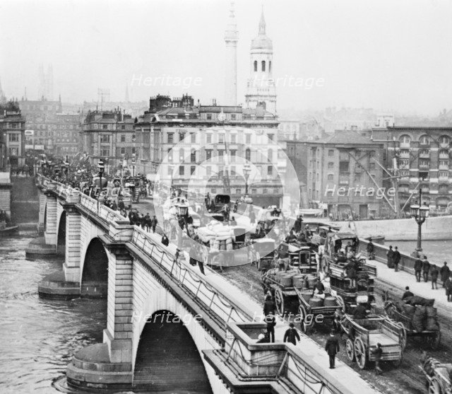 London Bridge, c1900. Artist: Unknown