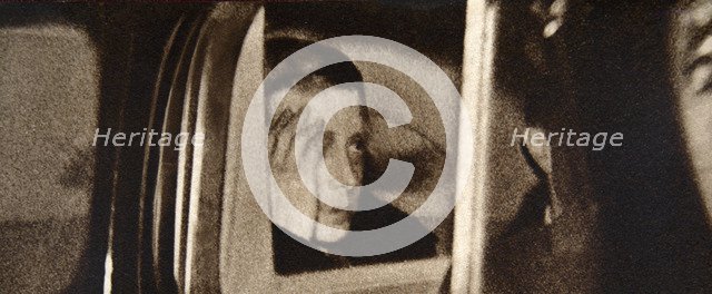 Edward VIII leaving Windsor Castle, after his abdication speech, 11 December, 1936. Artist: Unknown