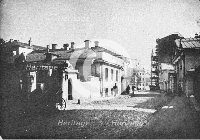 Sredny Kislovsky Lane towards the Arbat Square in Moscow, 1914.