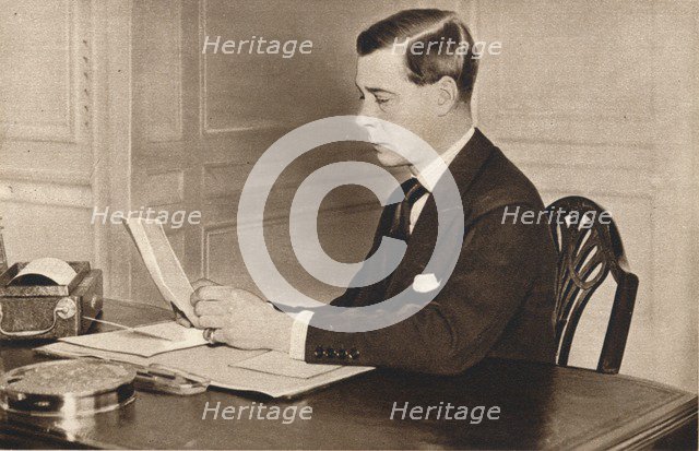 'Edward VIII working in his office at St. James's Palace, London', 1936. Artist: Unknown.
