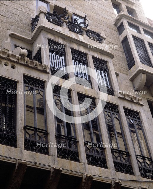 Detail of the façade of the Güell Palace (1886-1888).