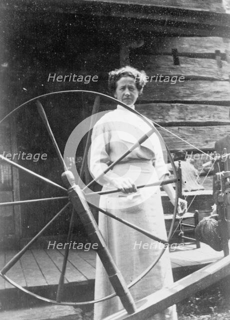 Mountaineers - Mountain Women, 1913. Creator: Harris & Ewing.