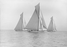 The 19-metre class 'Norada', 'Wendula' & 'Mariquita' racing close-hauled, 1911. Creator: Kirk & Sons of Cowes.