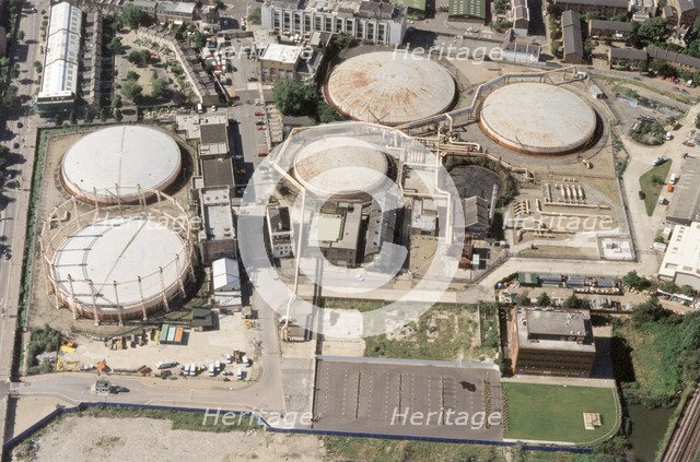 Sands End Gas Works, Sands End, London, 2001. Artist: EH/RCHME staff photographer