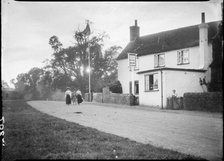 Barley Mow, Tilford Street, Tilford Green, Tilford, Waverley, Surrey, 1909. Creator: Katherine Jean Macfee.