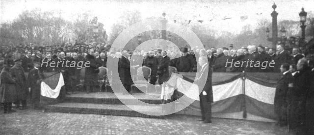 'La delivrance de l'Alsace et de la Lorraine celebree a Paris le 17 novembre 1918.  Creator: Unknown.