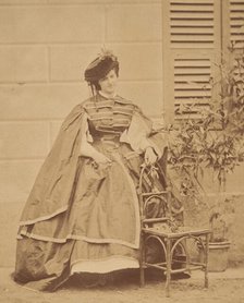 La robe de taffetas, 1860s. Creator: Pierre-Louis Pierson.