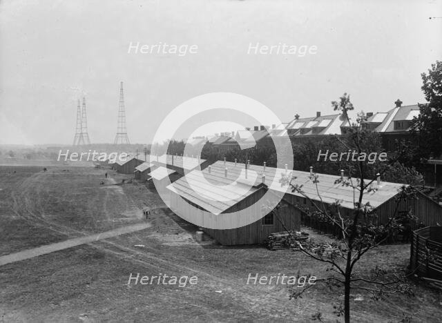 Fort McHenry - Groups, 1917. Creator: Harris & Ewing.
