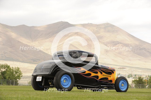 Ford Coupe Custom 1934. Artist: Simon Clay.
