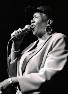 Irene Reid, Ronnie Scott's, London, 1994. Artist: Brian O'Connor