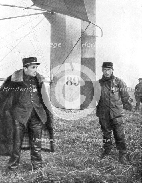 The crew of the first aircraft to shoot down another aeroplane, 1914. Artist: Unknown