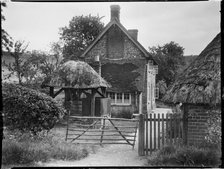 Wycombe, Buckinghamshire, 1918. Creator: Katherine Jean Macfee.
