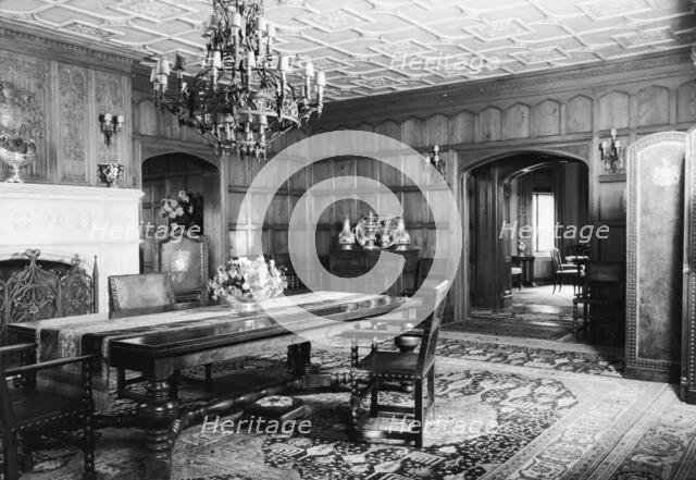 House of Mrs. Robert L. Dodge, 1933 Oct. Creator: Arnold Genthe.